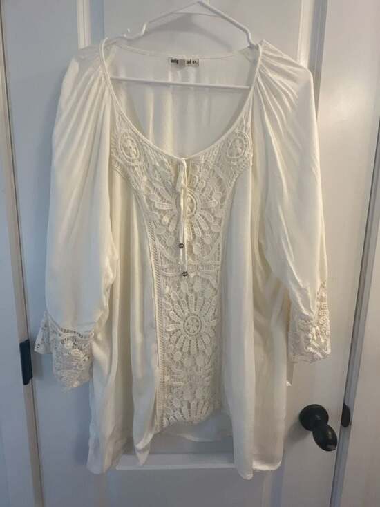 Indigo Thread Co. Tops - Indigo Thread Co. Ivory Lace Front Hi-Lo Peasant Blouse